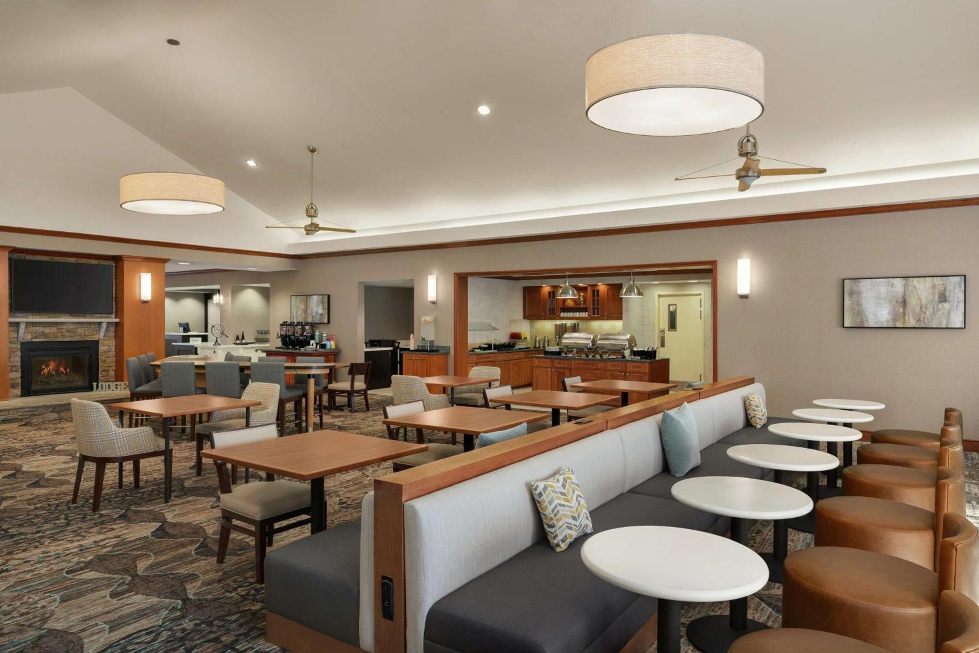 Homewood Suites By Hilton Allentown-Bethlehem Airport Exteriör bild